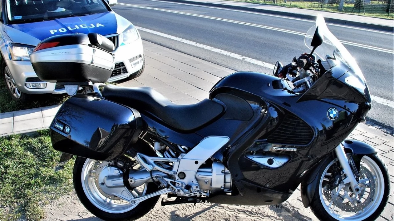 Wypadek drogowy. Nieustąpienie pierwszeństwa motocykliście