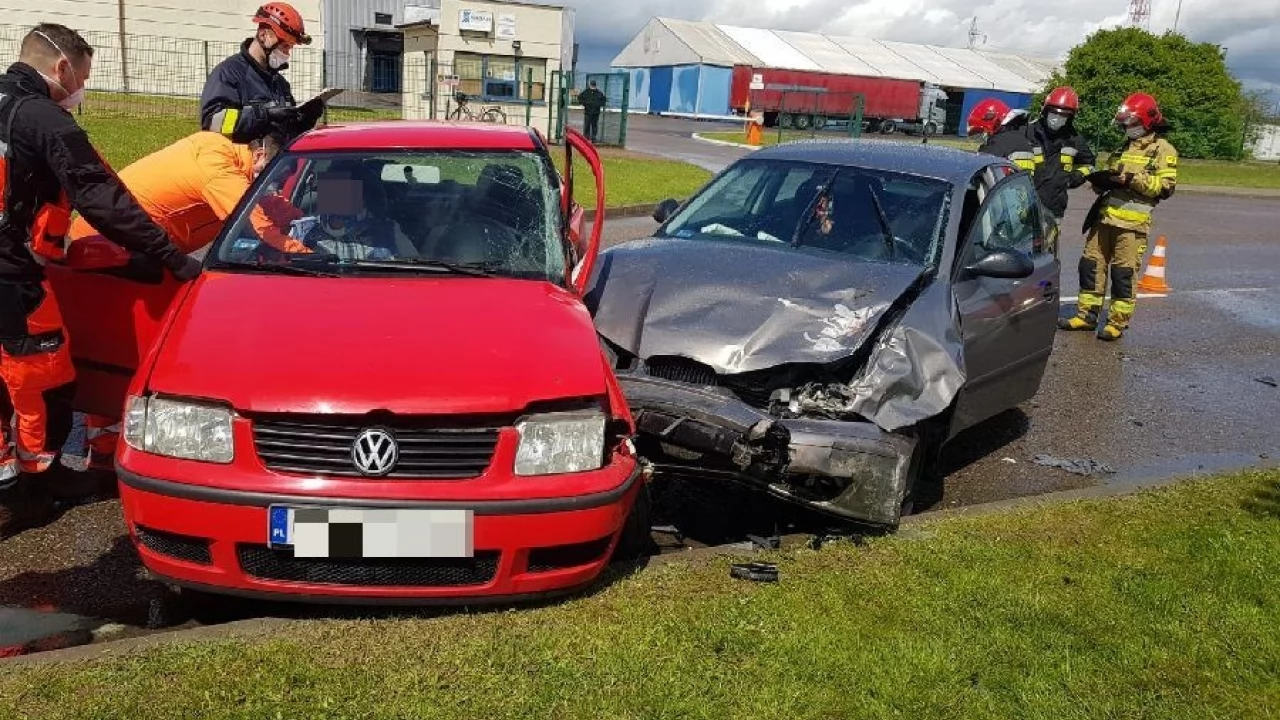 Wypadek na Rokickiej - jedna osoba poszkodowana