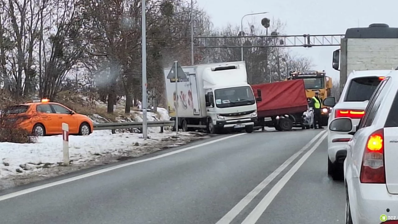 Wypadek w Czarlinie. Jedna osoba ranna