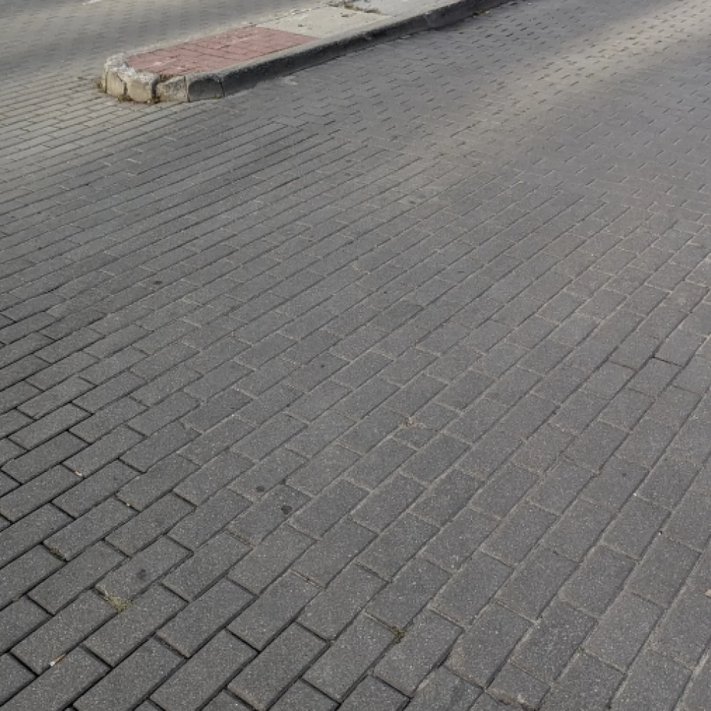 Wysepki przy parkingu węzła komunikacyjnego do likwidacji!
