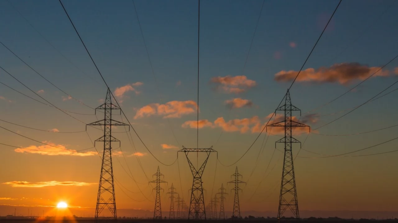 Wytwarzamy zbyt dużo CO2. Za 30 lat w Warszawie temperatura jak w Tbilisi?
