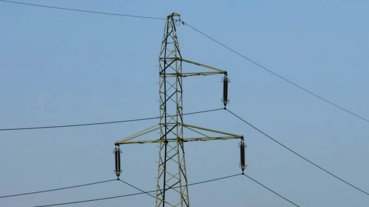 Wywrotka uszkodziła linię energtyczną