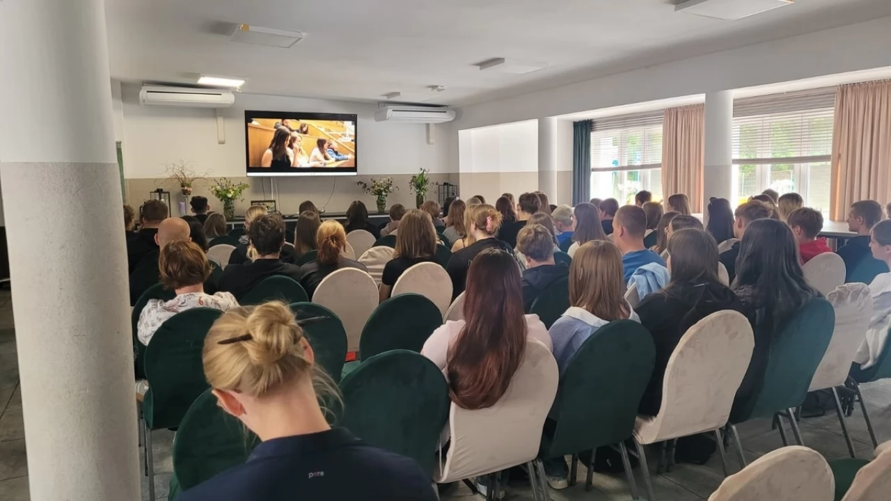 Z młodzieżą o emocjach i kryzysie