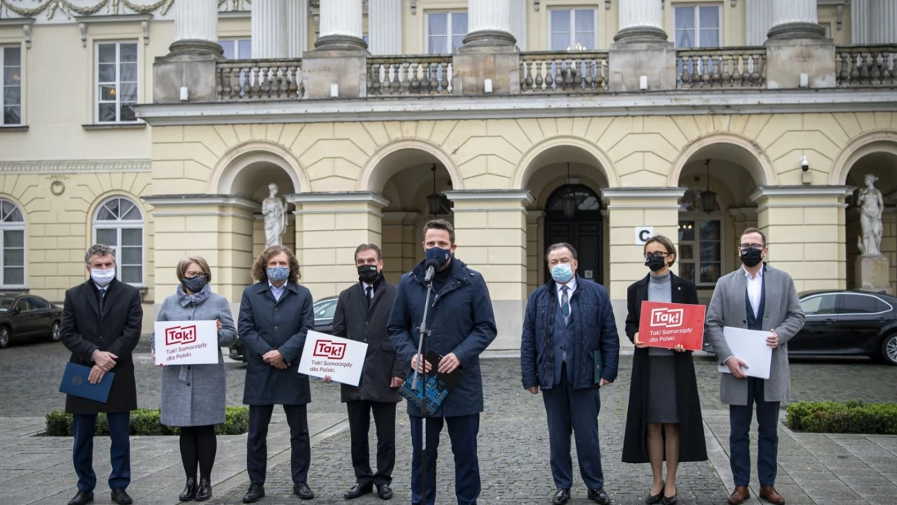 Zamiast do miast i wsi pieniądze trafią do budżetu centralnego? Samorządowcy zapowiadają strajk