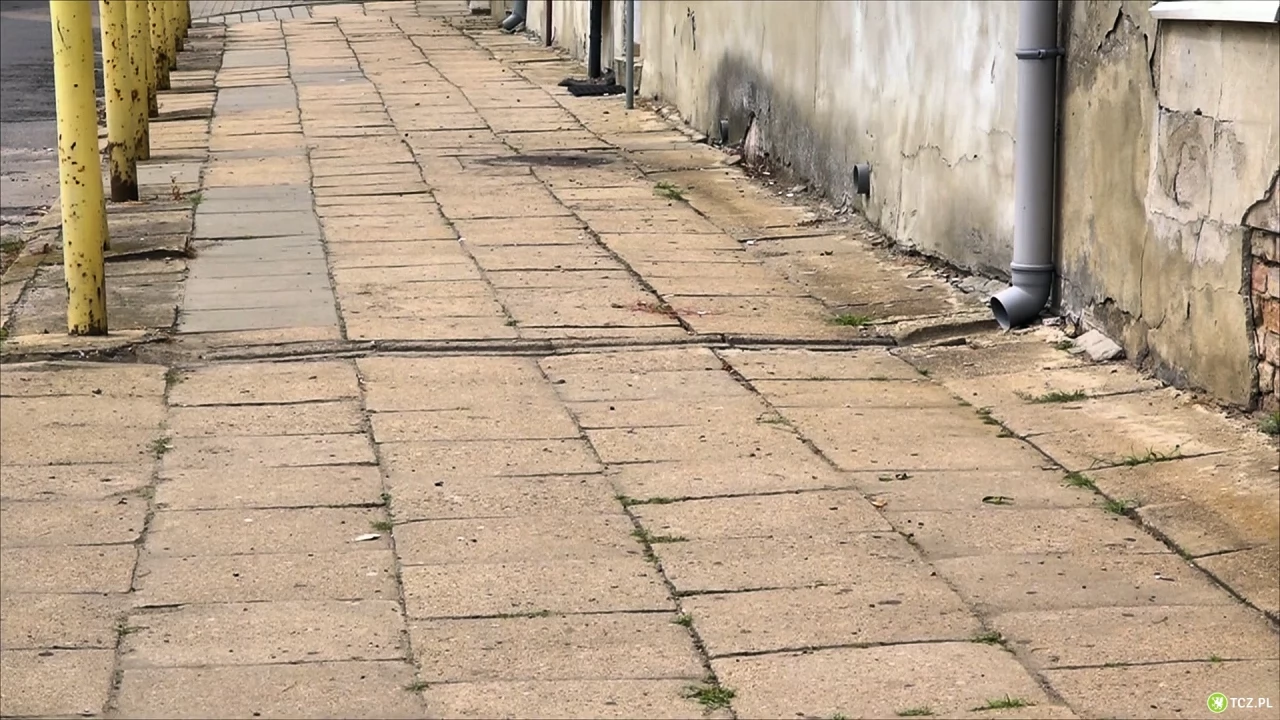 Zapiaszczone Górki Przemysłowe. Kurzy niemiłosiernie