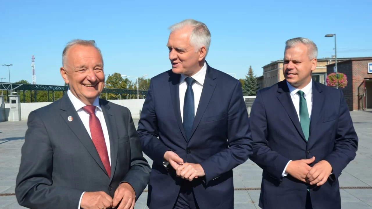 Zapytaliśmy wicepremiera o #MostTczewskiJakWesterplatte. "Będę rekomendował takie rozwiązanie..."