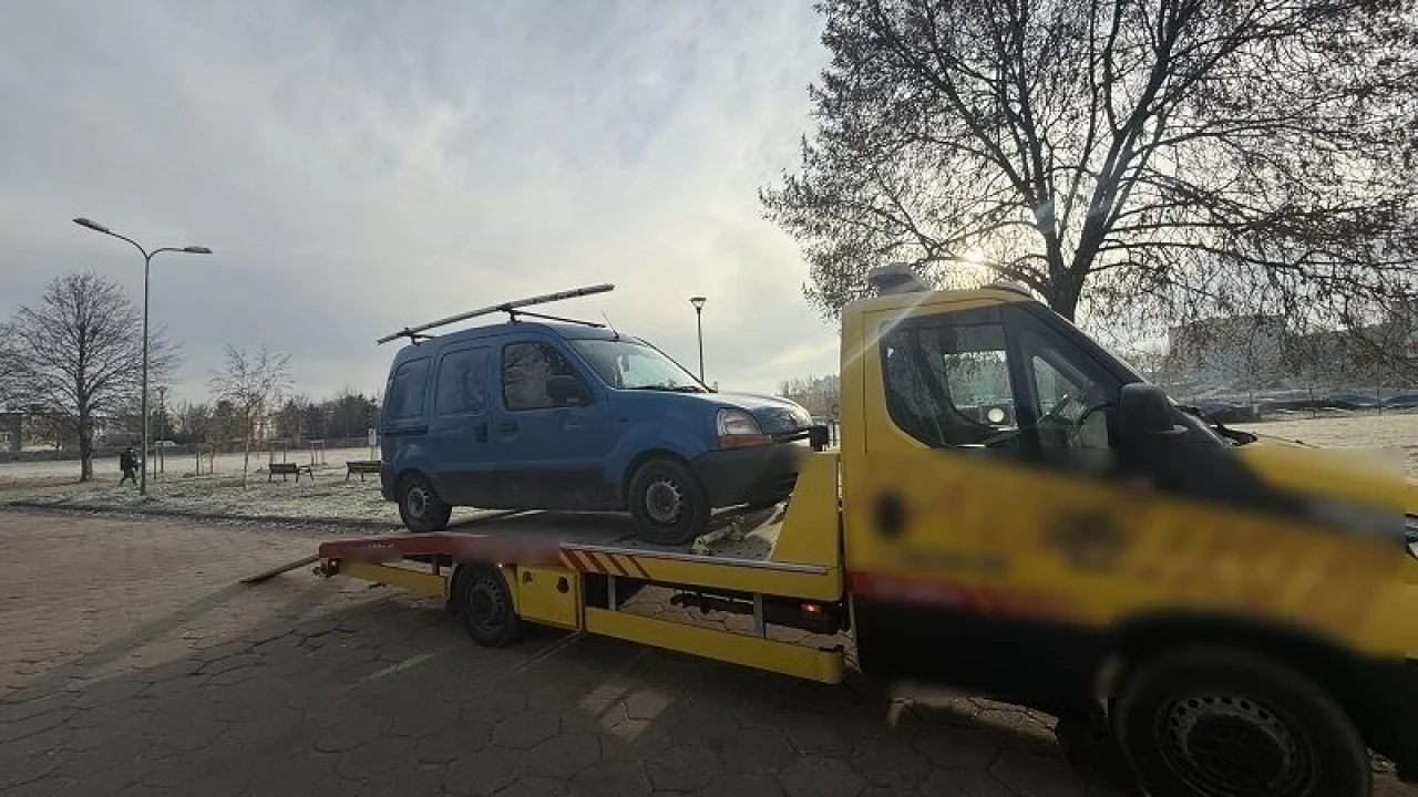 Zatrzymany kierowca z zakazem. Badanie wykazało amfetaminę