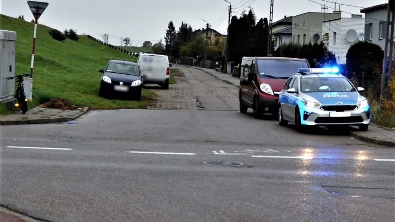 Zderzenie rowerzysty z samochodem na Pionierów