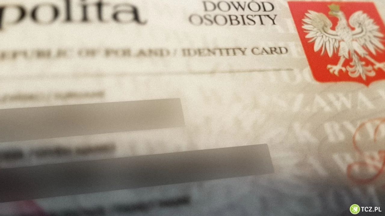 Zgubiłeś dowód na wakacjach? Zgłoś to przez Internet