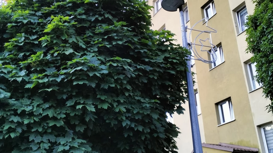 Źle zamontowane oświetlenie