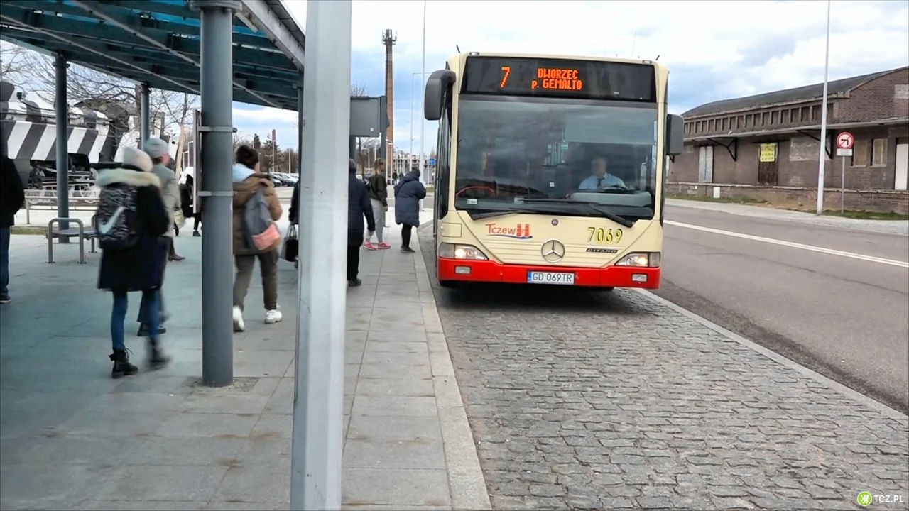Zmiany w kursowaniu autobusów miejskich w okresie świątecznym