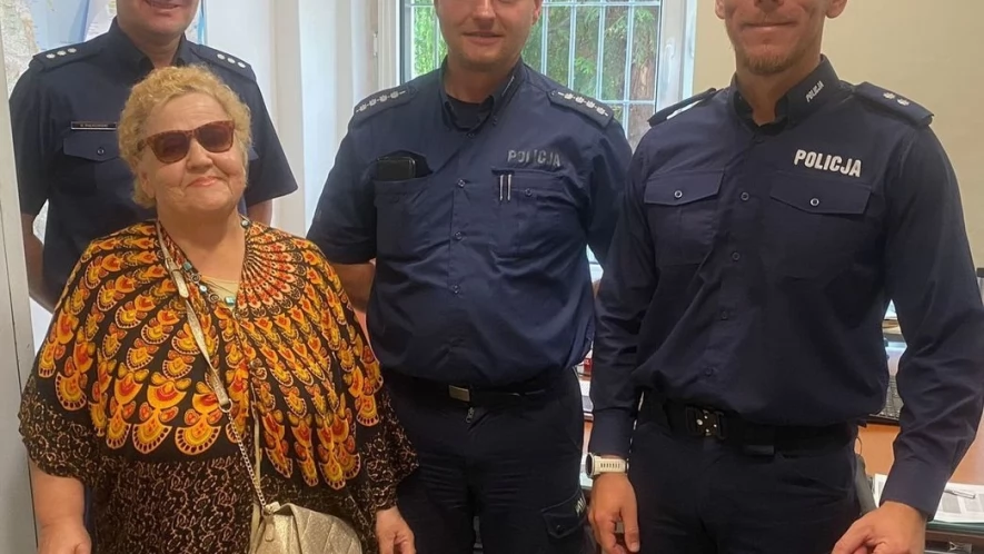 Znalazła w policjantach pomocnych przyjaciół