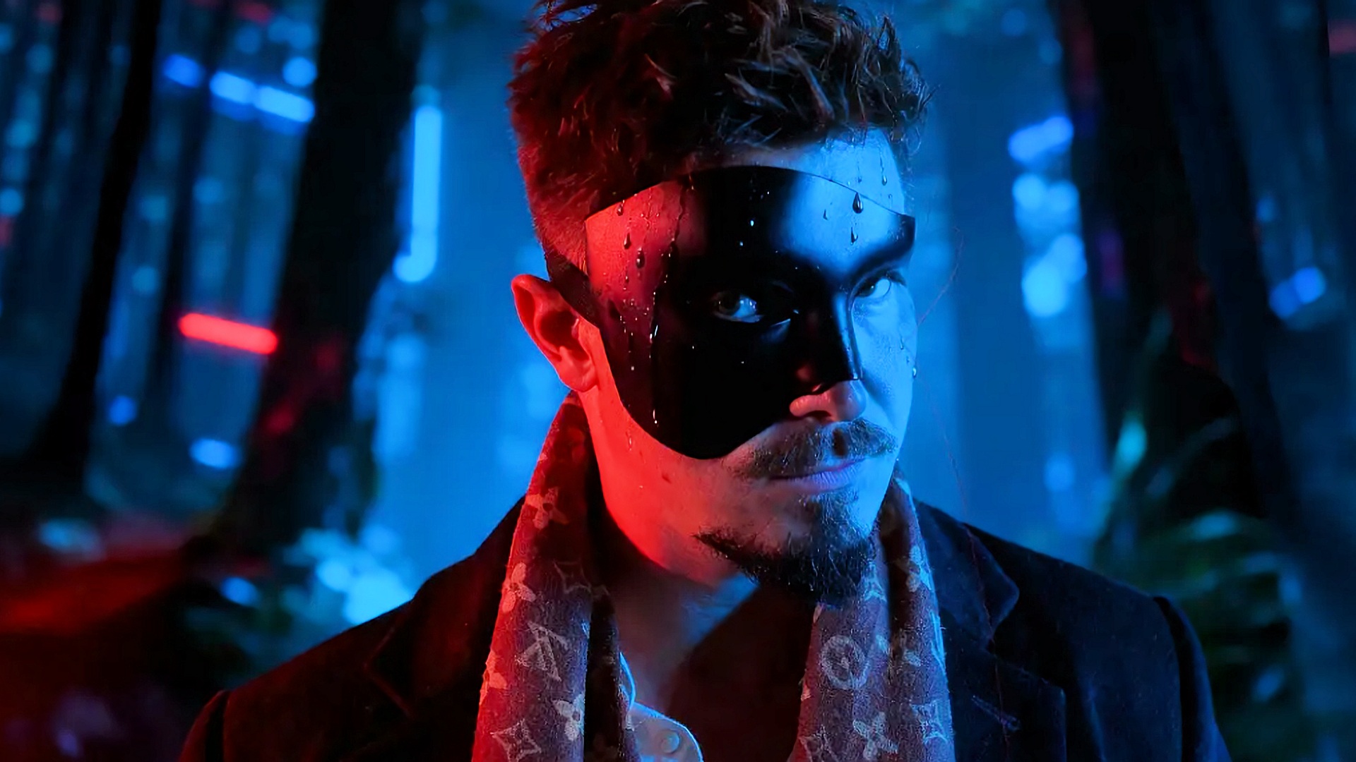 Piotr Starzecki wydaje solowy utwór pt. Całe Niebo - Aktualności