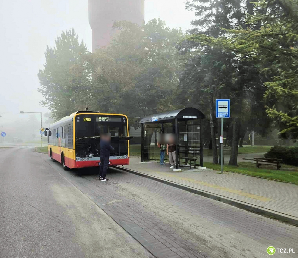 Pierwszy dzień i już awaria autobusu - Tcz24