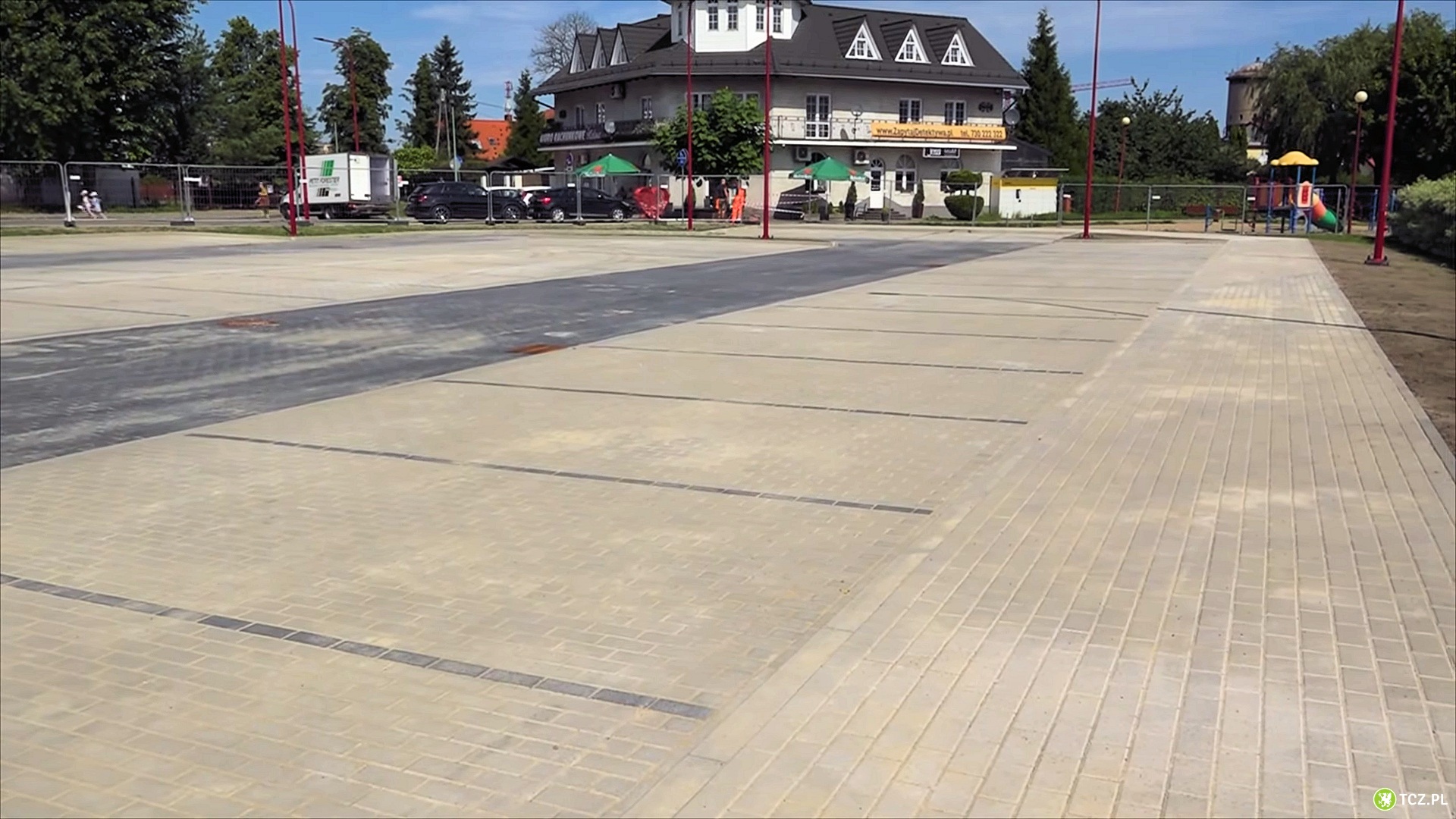 Naziemny parking przy ul. Saperskiej otwarty - Aktualności