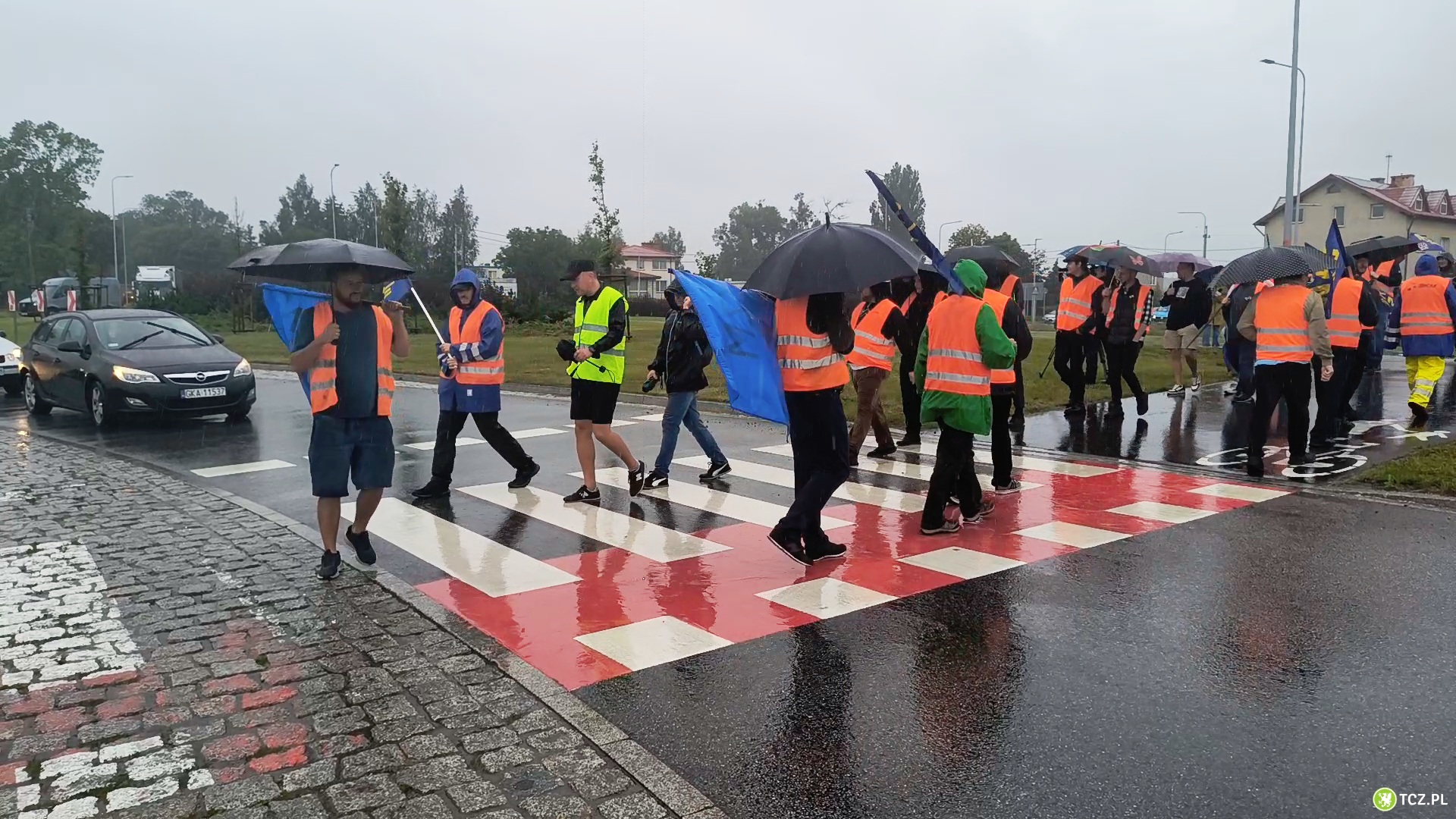 Kolejarze protestują w Czarlinie. Utrudnienia na krajowej 22 - Aktualności