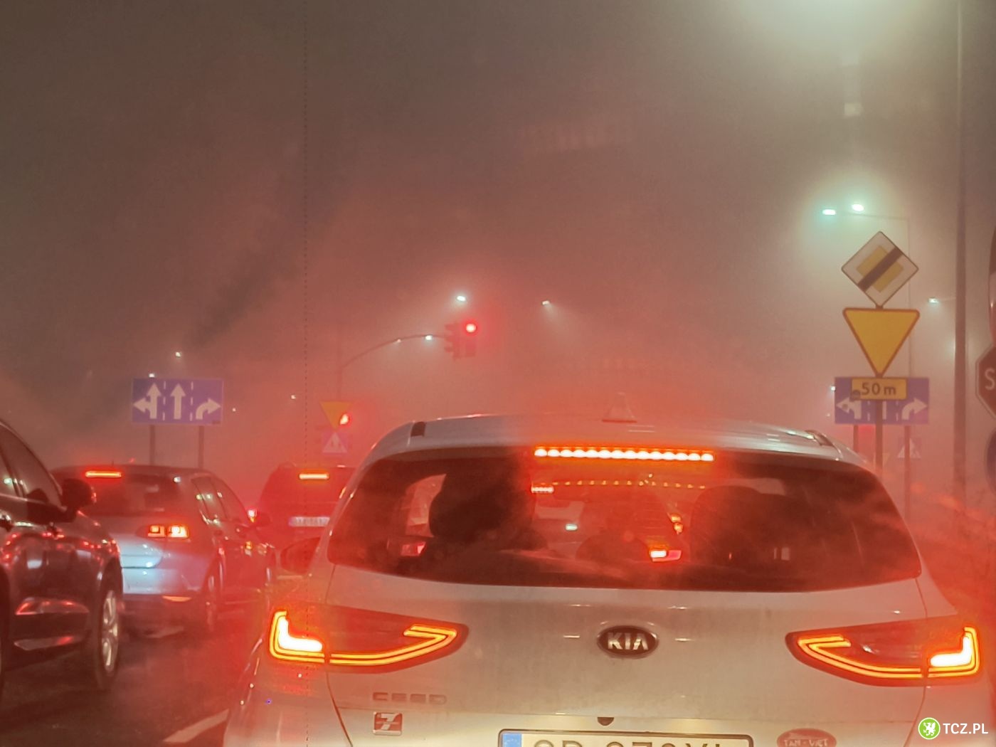 IMGW ostrzega przed gęstą mgłą - widzialność choćby 100 metrów! - Aktualności