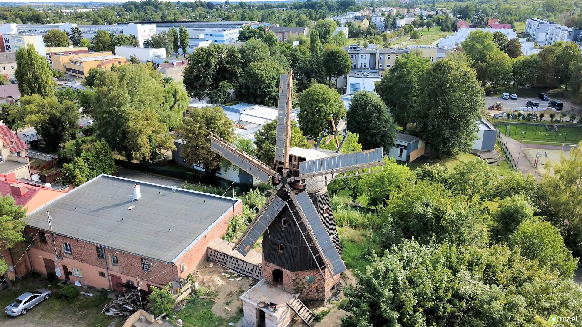 Tczew z drona i ostatnie skrzydło wiatraka - Aktualności