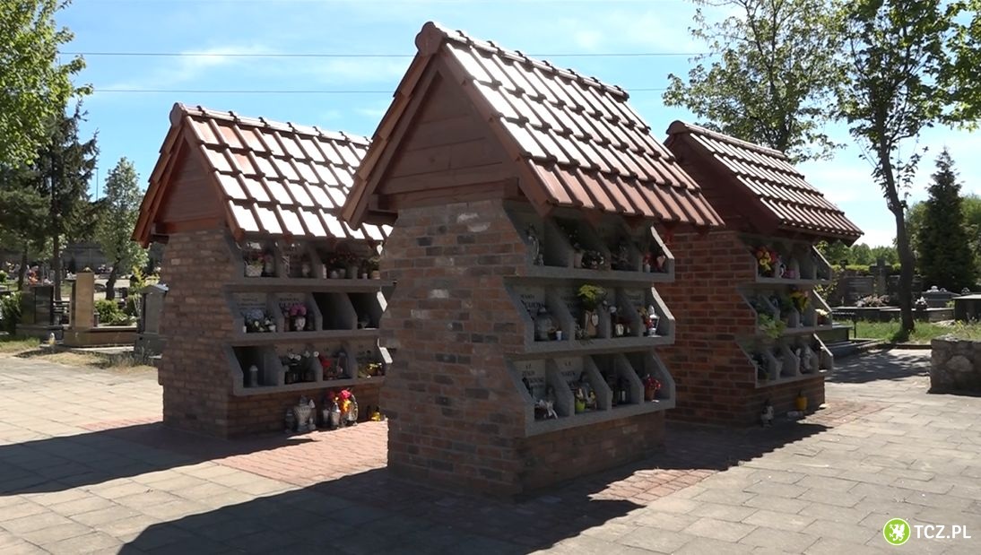 Tczewianie coraz bardziej chętni na pochówki w urnach - Aktualności