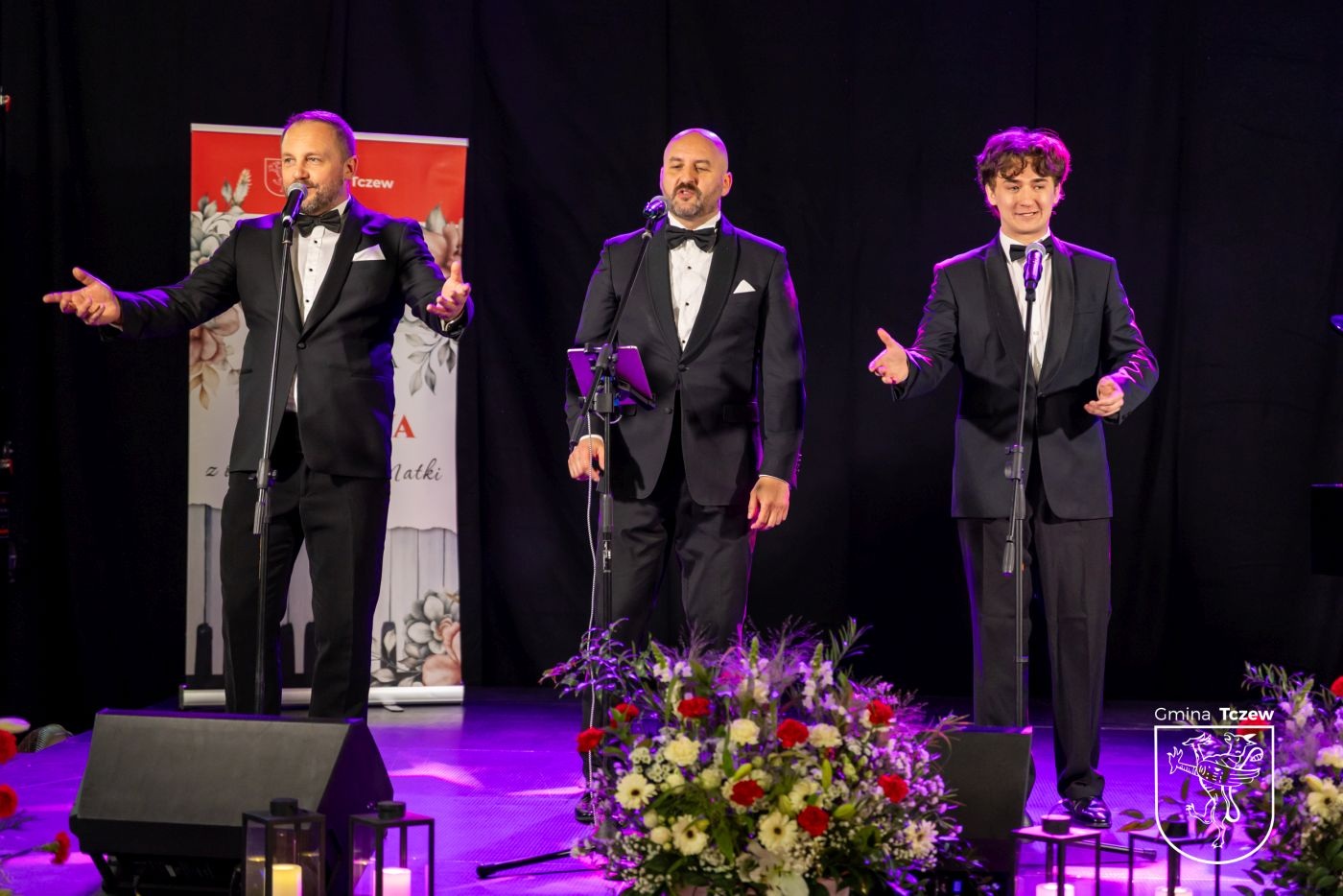 III Gminna Gala Operowa w Dąbrówce. Muzyka, wzruszenia i życzenia dla Mam - Aktualności