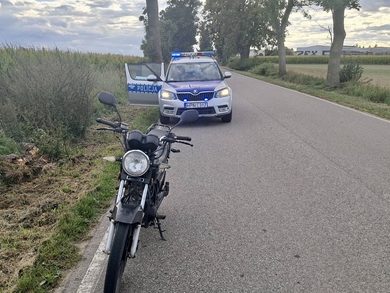 Dwóch kierujących motorowerami zatrzymanych do kontroli. Jeden nietrzeźwy, drugi bez uprawnień - Aktualności
