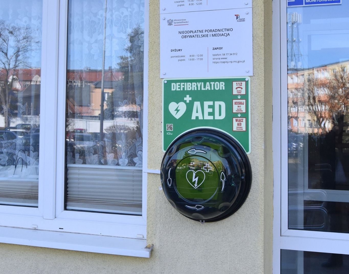 AED w Starostwie Powiatowym w Tczewie - urządzenie, które może uratować życie - Aktualności