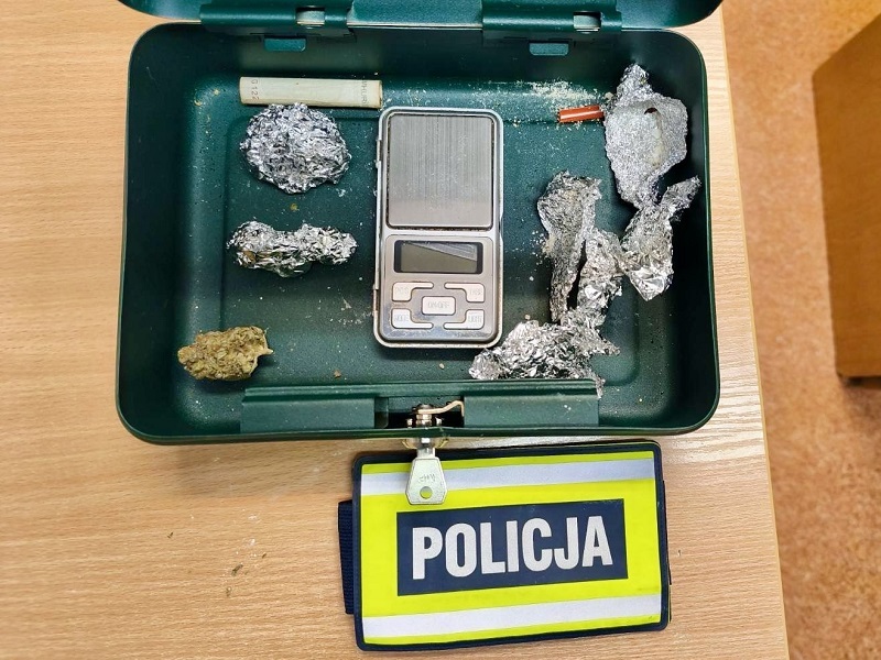 Policjanci zatrzymali dwóch mężczyzn w sprawie narkotyków - Aktualności