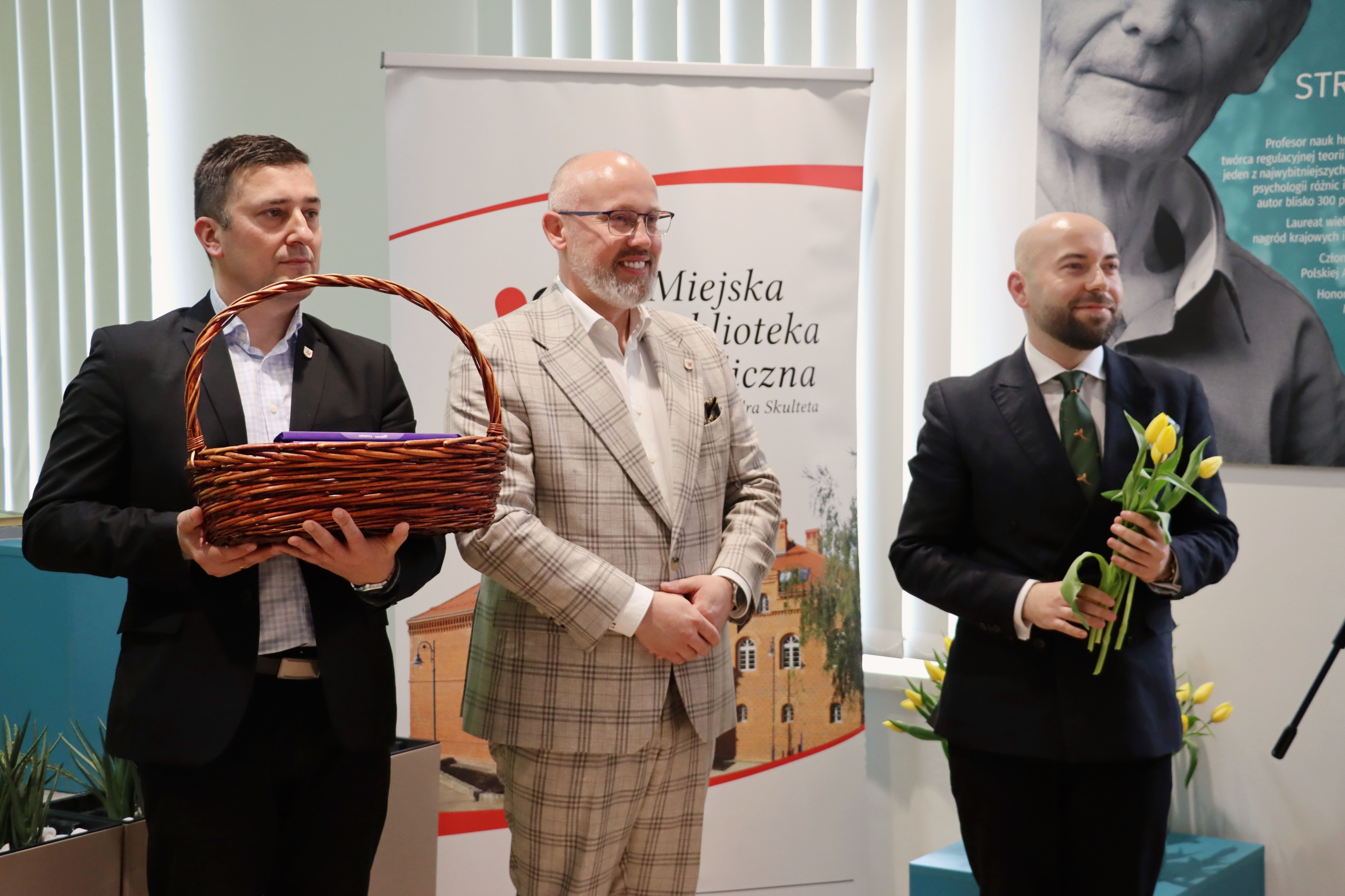 80 lat otwartości. Razem świętowaliśmy Dzień Bibliotekarza, Bibliotekarki i Bibliotek w Tczewie - Aktualności