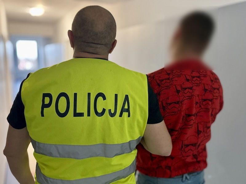 Zapłacił 30 razy cudzą kartą - grozi mu choćby 10 lat! - Aktualności