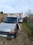 Tczew - Na widok policjantów wjechał w słup