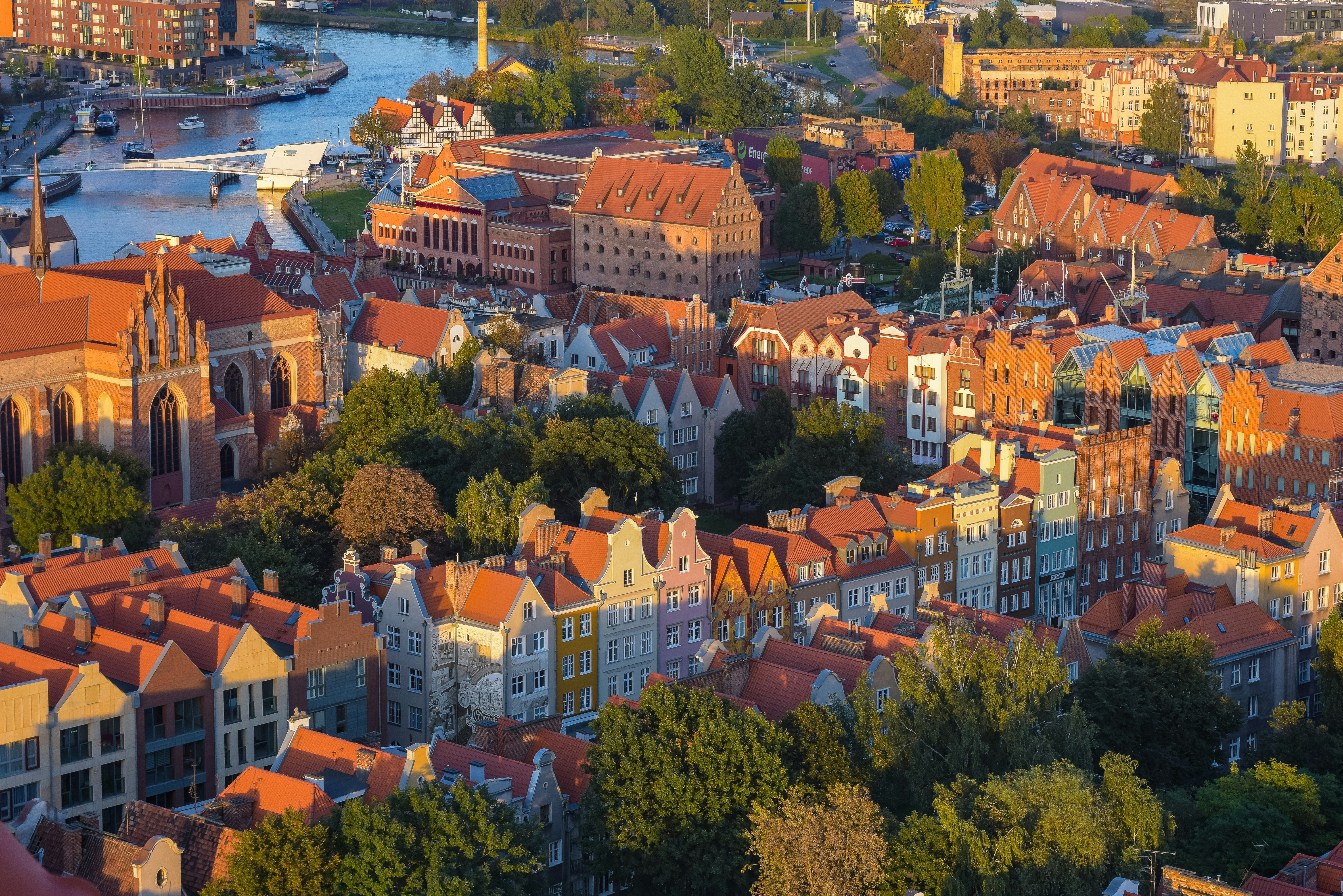 Zwiedzanie Wyspy Spichrzów w Gdańsku - gdzie zaparkować samochód? - Aktualności