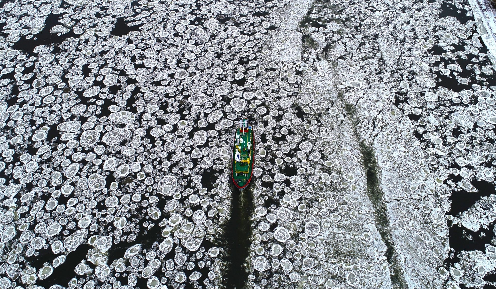 Lodołamacze dotarły do Tczewa - Aktualności