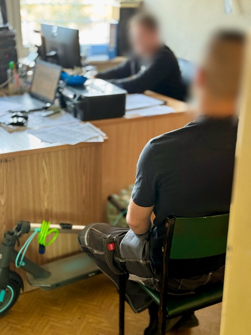 Sprzed dworca zniknęła hulajnoga. żabole gwałtownie ustaliła, co się stało - Aktualności