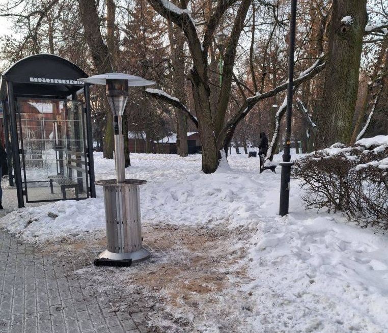 Trzy gazowe ogrzewacze dla pasażerów czekających na autobus - Aktualności