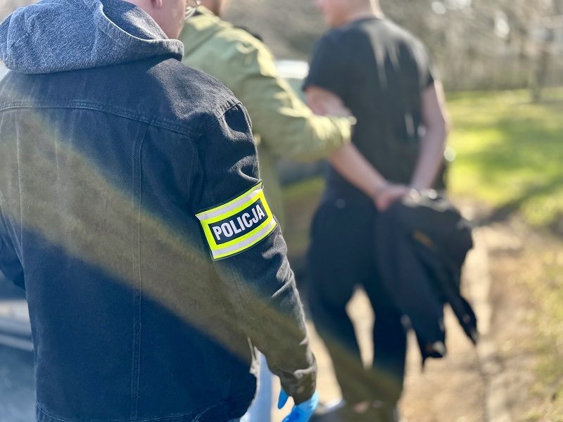 18-latek udzielał narkotyki 16-latkowi. Został objęty dozorem policyjnym - Aktualności