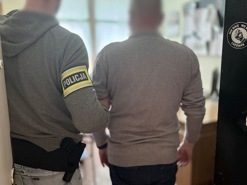 W złości zniszczył dwa auta. Kryminalni zatrzymali 60-latka - Aktualności