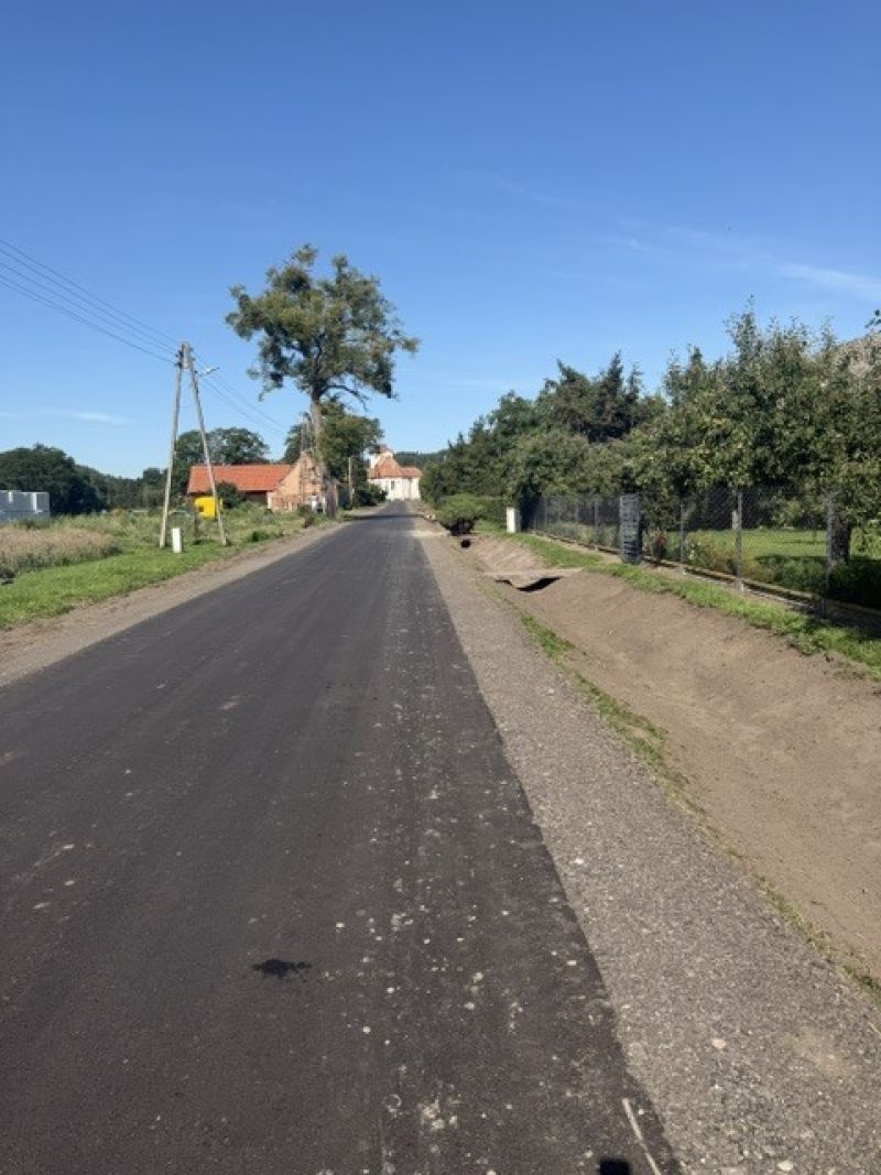 Ulica w Opaleniu po remoncie - Aktualności
