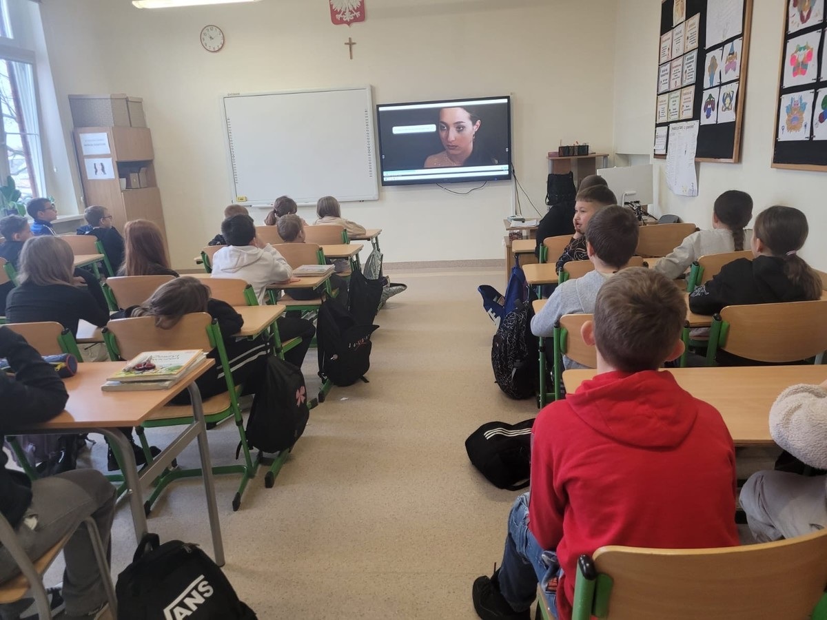 Rozmawiali o hejcie. Ważna lekcja dla uczniów z tczewskiej podstawówki - Aktualności