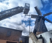 Tczew - Oględziny uszkodzonego skrzydła wiatraka