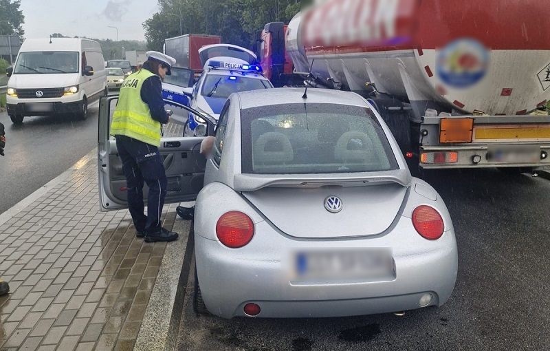Staranował latarnię. Na reakcję nie trzeba było długo czekać - Aktualności