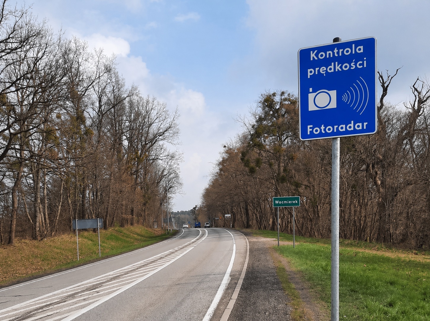 Noga z gazu! W Waćmierku stanął fotoradar - Aktualności